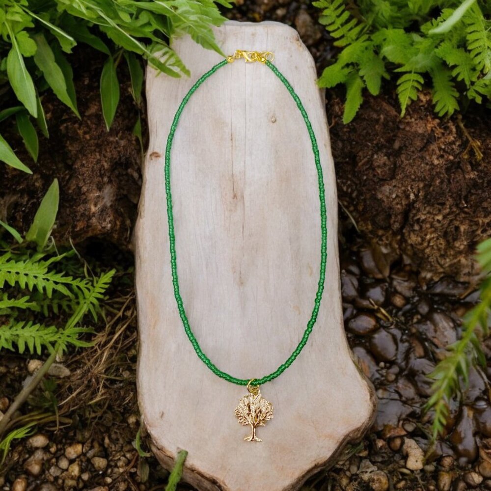 HANDMADE Green Clear Seed Bead Dainty Tree of Life Gold Pendant Choker Necklace